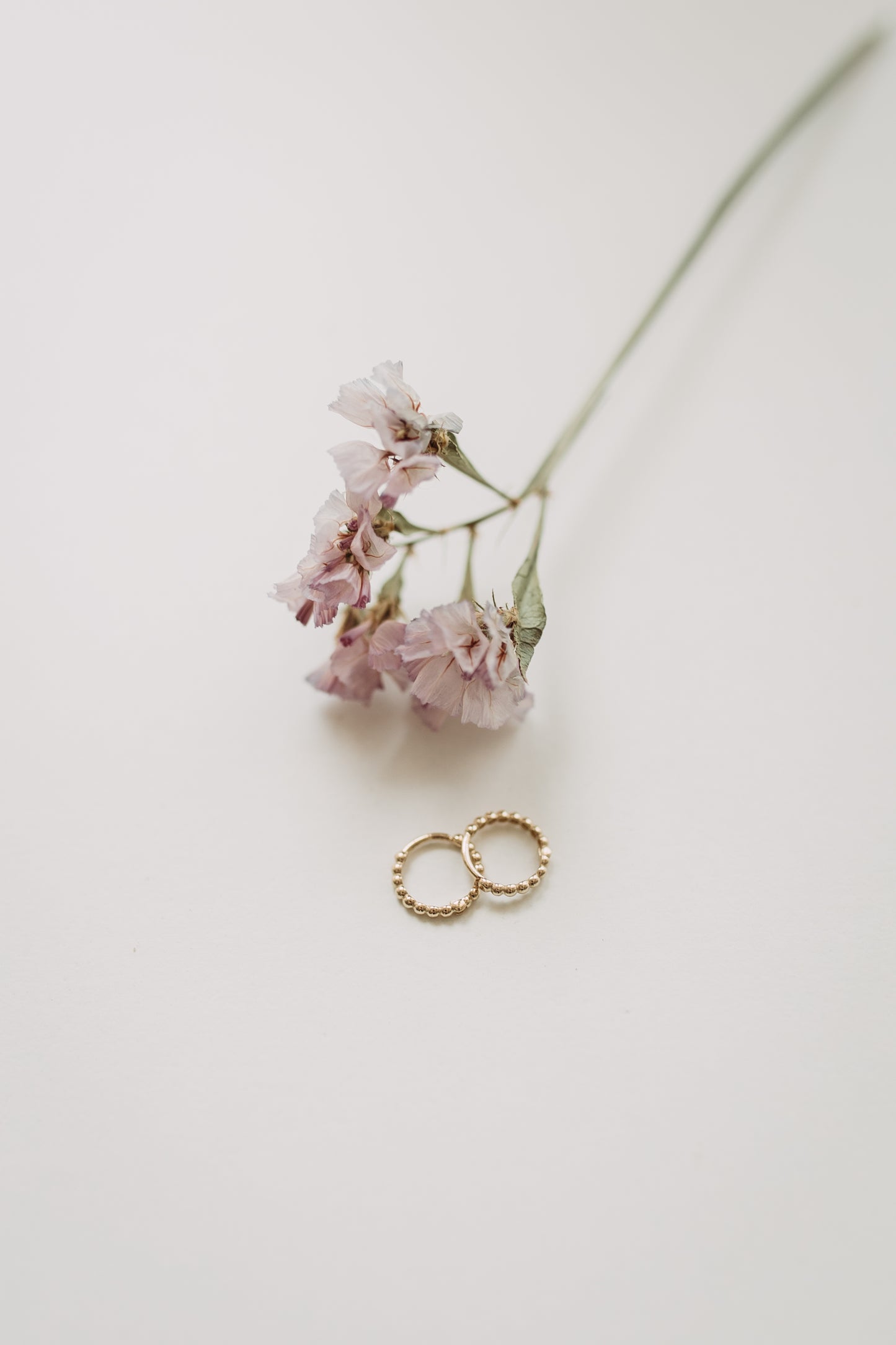 9 K SOLID GOLD - Bubble Tiny Hoop