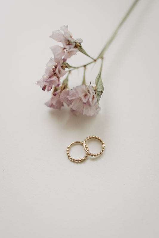 9 K SOLID GOLD - Bubble Tiny Hoop