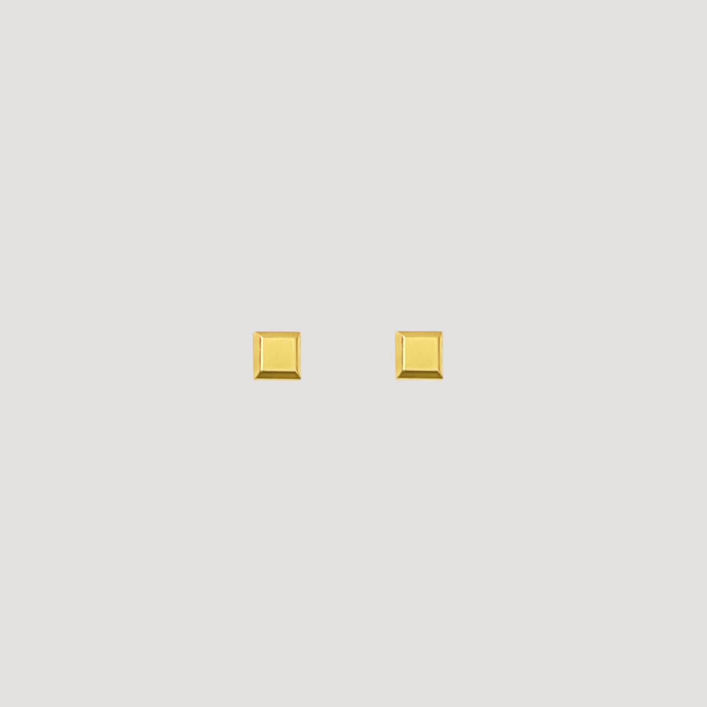 14 K SOLID GOLD - Square Ohrstecker